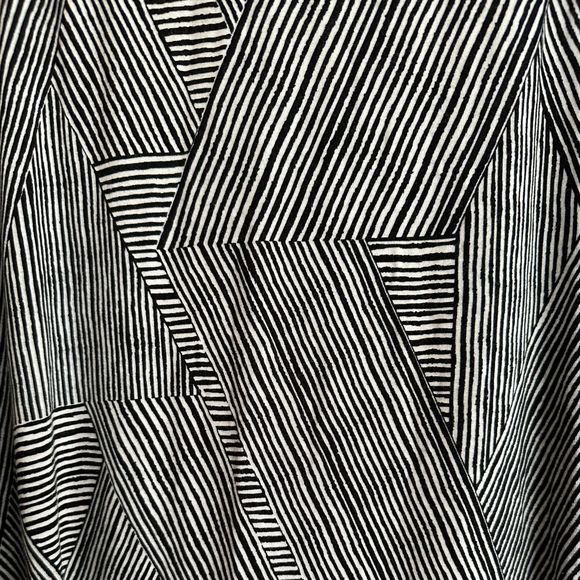 Liz Claiborne Black & White Patterned Maxi Skirt, PXL, Pre-owned - Picture 3 of 5